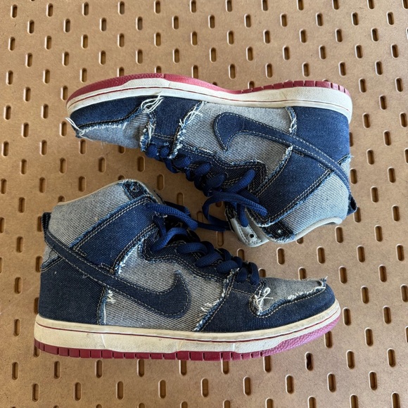 Nike Dunk High TRD QS SB Reese Forbes Sneakers